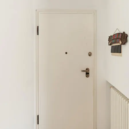 Apartment Kejani Attic Scenic Views, Lux Bath, Fast Wi-fi