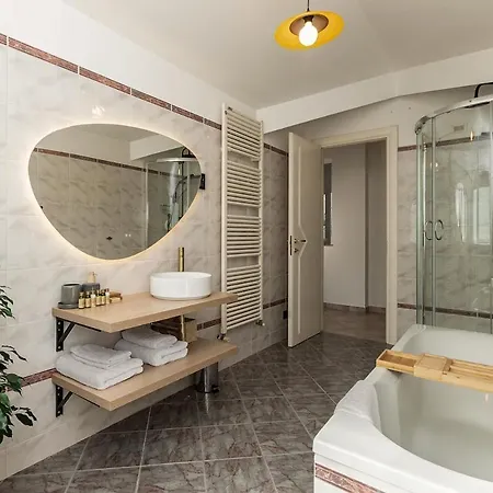 Kejani Attic Scenic Views, Lux Bath, Fast Wi-fi Segno