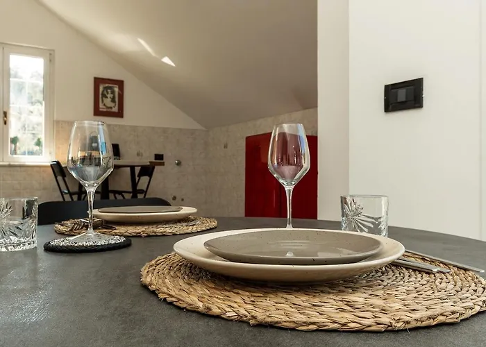 Kejani Attic Scenic Views, Lux Bath, Fast Wi-fi