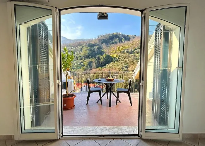 Kejani Attic Scenic Views, Lux Bath, Fast Wi-fi Daire