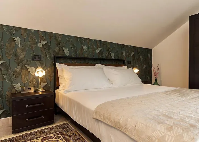 Daire Kejani Attic Scenic Views, Lux Bath, Fast Wi-fi Segno