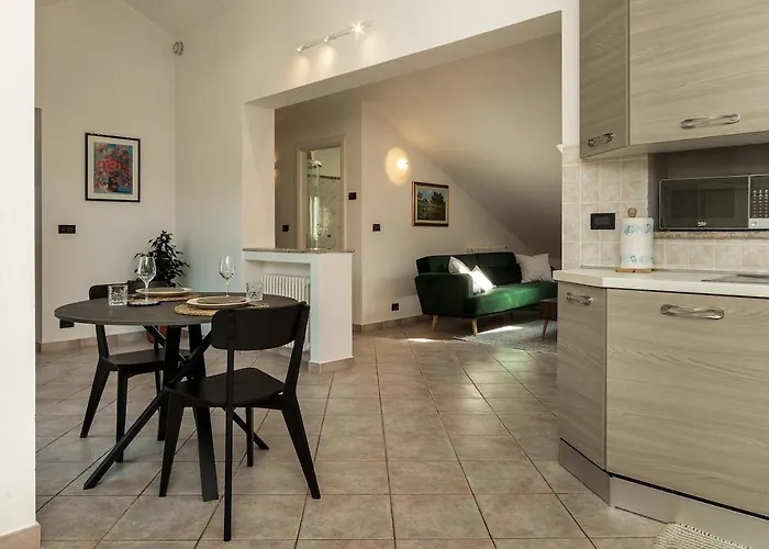 Kejani Attic Scenic Views, Lux Bath, Fast Wi-fi Segno