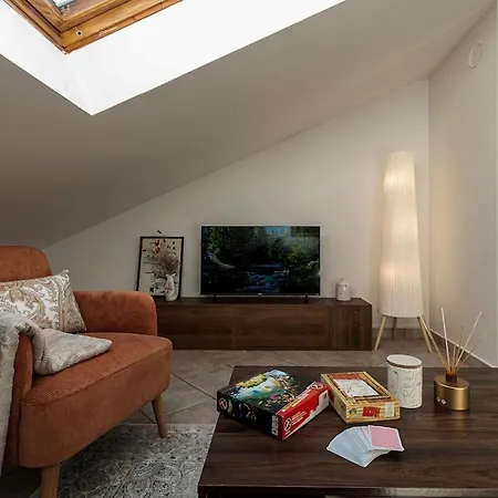 Kejani Attic Scenic Views, Lux Bath, Fast Wi-fi