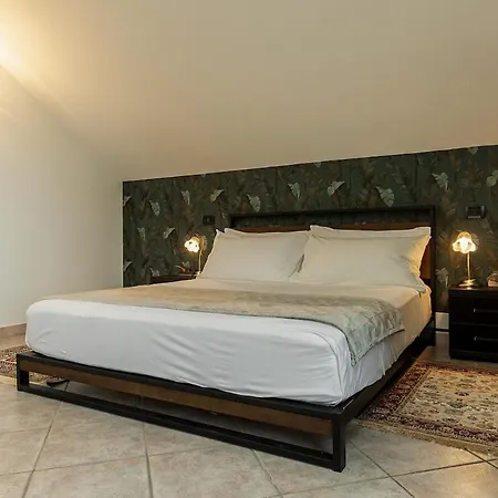 Kejani Attic Scenic Views, Lux Bath, Fast Wi-fi Apartment Segno