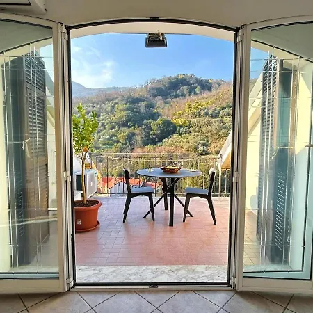 Kejani Attic Scenic Views, Lux Bath, Fast Wi-fi Appartement