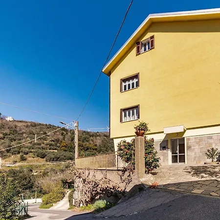 Apartment Kejani Attic Scenic Views, Lux Bath, Fast Wi-fi Segno