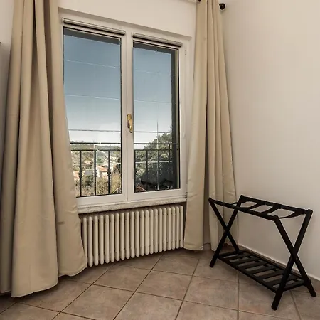 Kejani Attic Scenic Views, Lux Bath, Fast Wi-fi Appartement