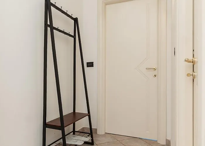 Kejani Attic Scenic Views, Lux Bath, Fast Wi-fi Apartamento *