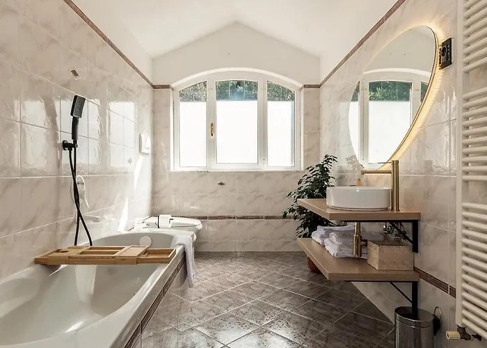 Apartamento Kejani Attic Scenic Views, Lux Bath, Fast Wi-fi Segno